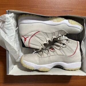 Air Jordan 11 Retro “Platinum Tint”